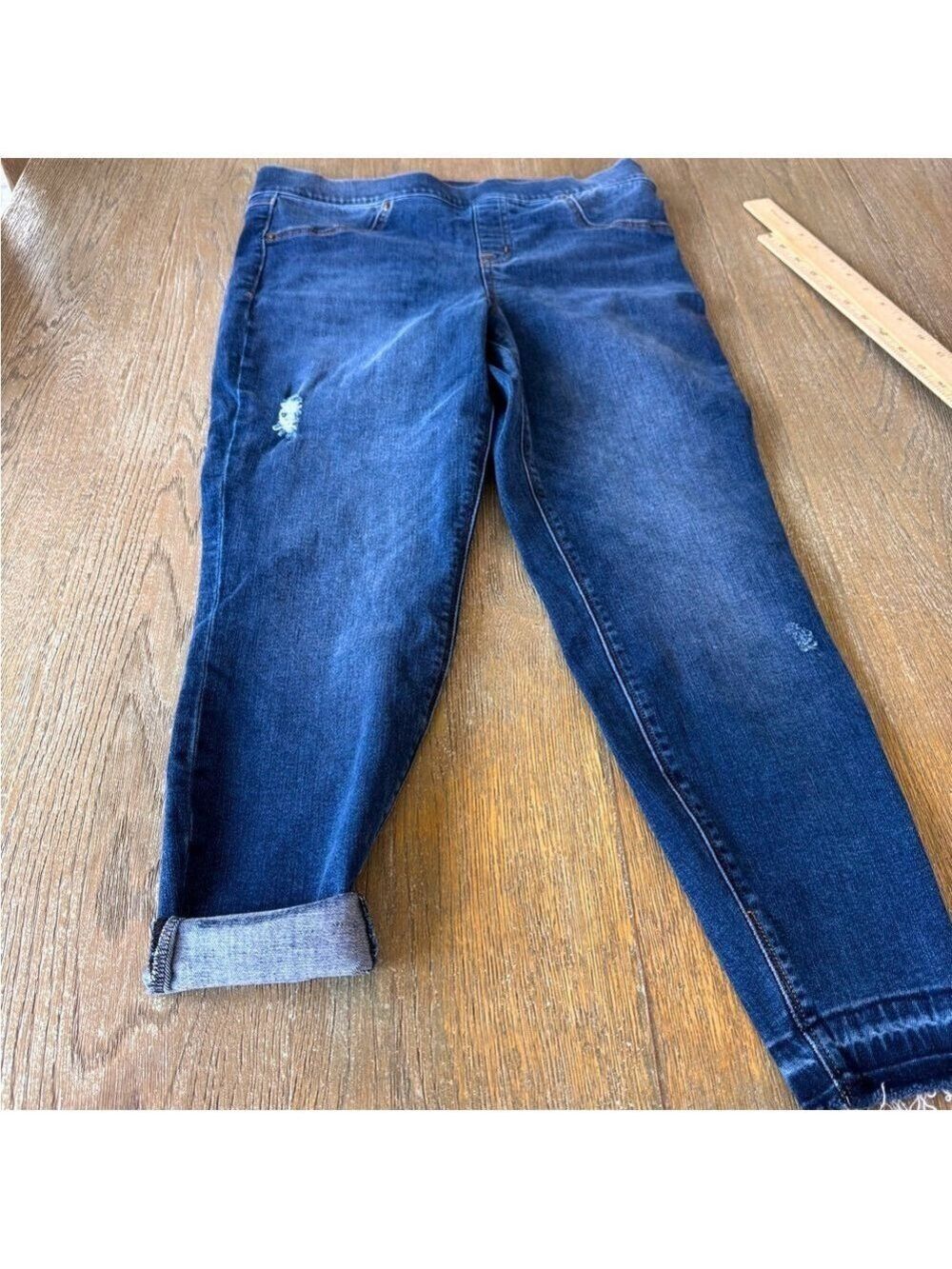 Women's Blue Jeans. Spanx! Large . Can be cuffed/ cropped